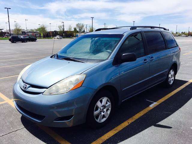 2006 Toyota Sienna LE 8-Passenger 4dr Mini-Van